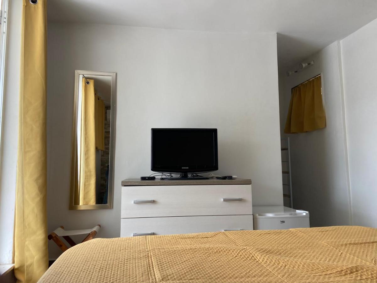 Sqaq Numru 1 Accomodation Hotell Rabat Eksteriør bilde