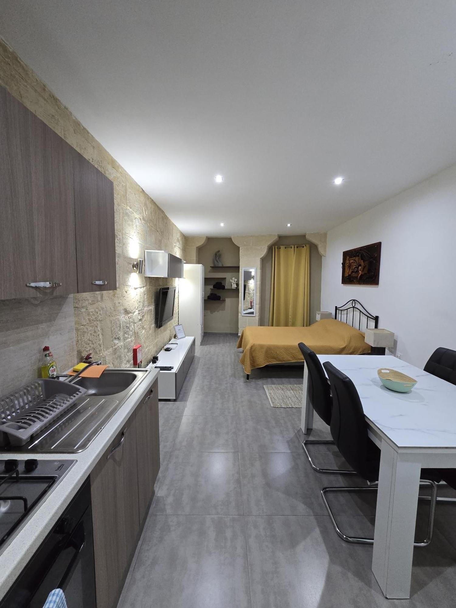 Sqaq Numru 1 Accomodation Hotell Rabat Eksteriør bilde