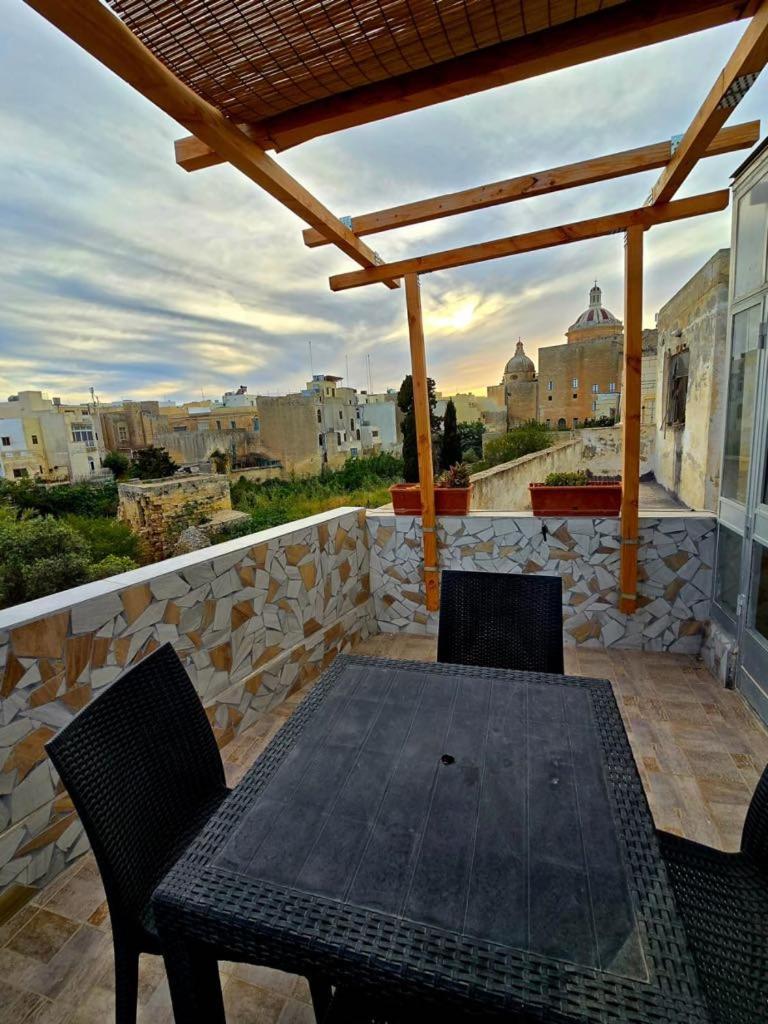 Sqaq Numru 1 Accomodation Hotell Rabat Eksteriør bilde